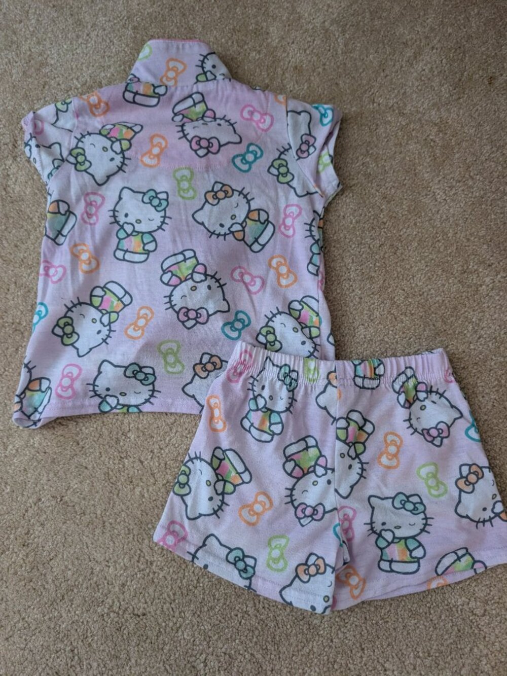 Hello Kitty PJ's Size 4 - Picture 3 of 3